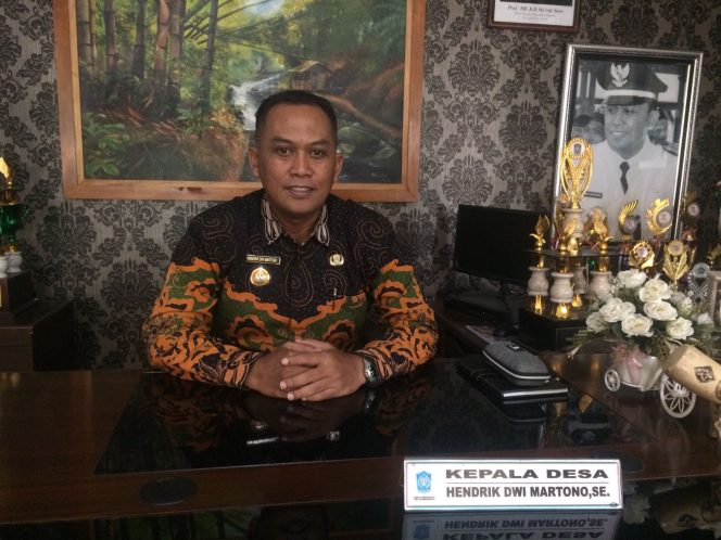 
					Warga Kecamatan Sumbersuko, Antusias Menjadi Peserta PTSL