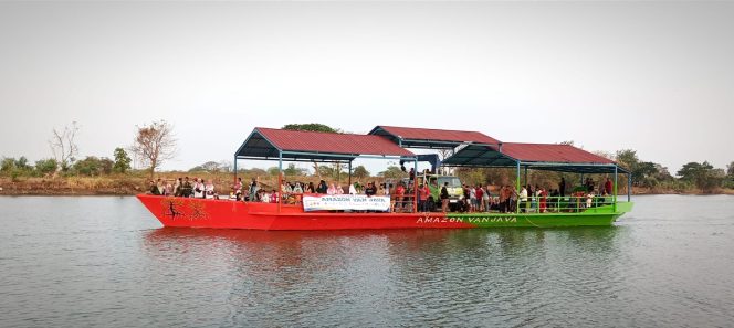 
					Ada Kapal Mini Ferry di Bengawan Solo Sidayu Gresik. Untuk Apa?