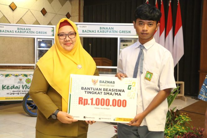 
					Dapat Bantuan Gresik Cerdas dari Baznas, Haidar Pelajar SMK Wringinanom Ingin Bekerja di Pertambangan