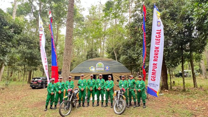 
					Ikuti Jambore Satlinmas, Satpol PP Gresik Komitmen Gempur Rokok Ilegal 