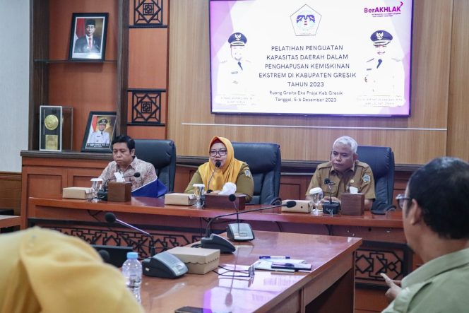 
					Pemkab Gresik Gelar Pelatihan Penguatan Penghapusan Kemiskinan Ekstrim Demi Wujudkan Gresik Sejahtera