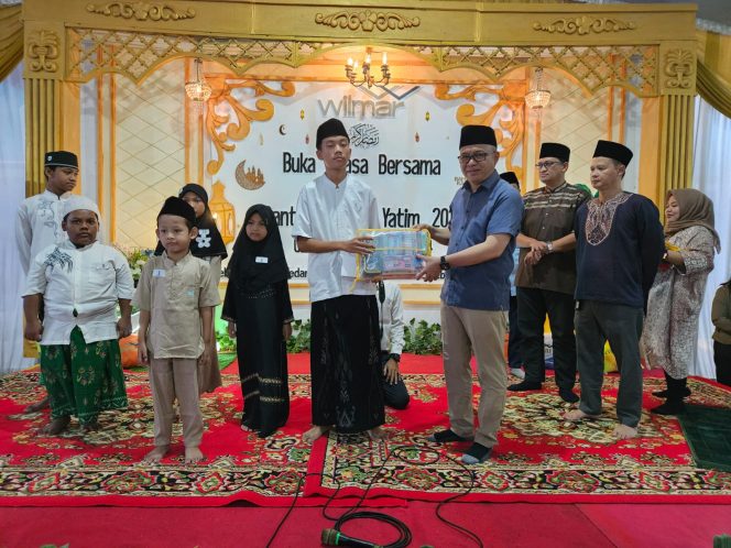 
					Bantu Ringankan Beban Warga, Wilmar Bagikan 13.800 Bingkisan di 4 Desa dan Kelurahan 