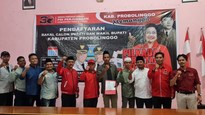 
					LBP Ambil Formulir Pendaftaran Pilkada Probolinggo ke PDI Perjuangan