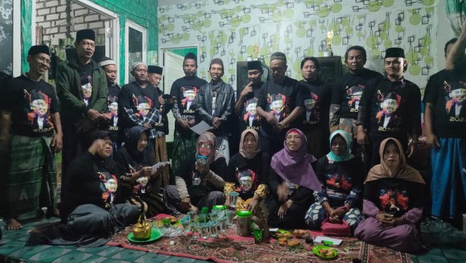 
					Bangun Infrastruktur Jalan Hingga Bantu Petani dan Nelayan, Relawan Ujungpangkah Minta Gus Yani 2 Periode