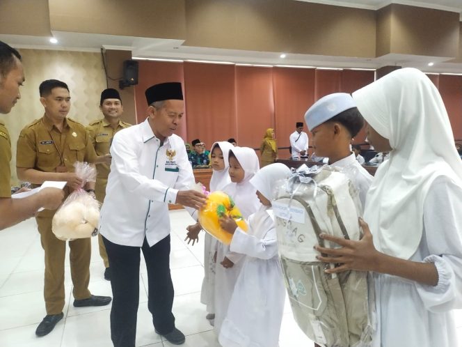 
					Gebyar 10 Muharram 1446 Hijriyah, 1.550 Anak Yatim Piatu Terima Santunan