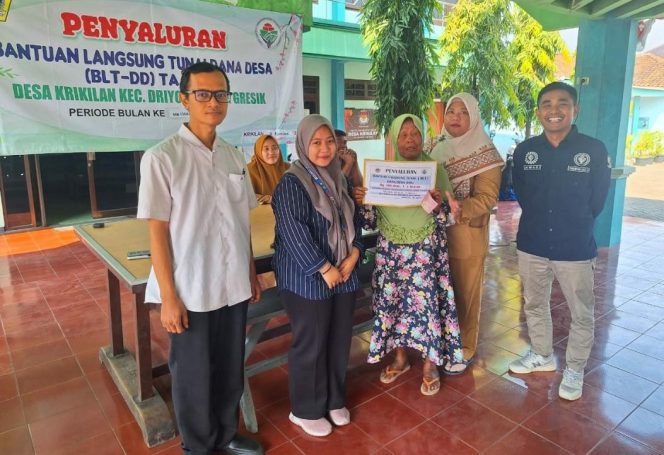 
					Pemdes Krikilan Salurkan BLT DD, Kades Harap Bermanfaat untuk Sejahterakan Warga