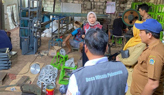 
					Kunjungi Sentra IKM di Pelemwatu, Nila Yani Bawa Aspirasi Pelaku Usaha ke DPR RI