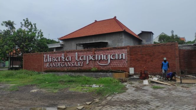 
					Tingkatkan Pendapatan Desa, Pemdes Randegansari Sulap Lapangan Sepak Bola Menjadi Tempat Wisata Alam