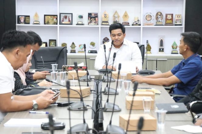 
					Sinergi DPRD Gresik dan KWGe, Dorong Percepatan Perbaikan Jalan Poros Desa